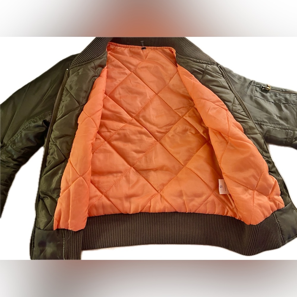 bomber jacket - Picture 2 of 4